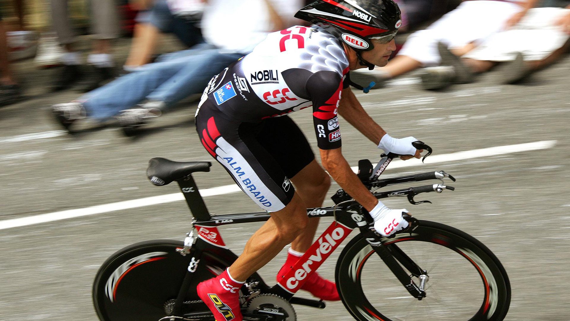 自动驾驶技术在F1的潜在应用，自动驾驶infra